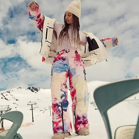 NEW NWT FREE PEOPLE Cares On the Ascend Cosmic Color Printed Ski Pants $428 MSRP - Picture 3 of 10